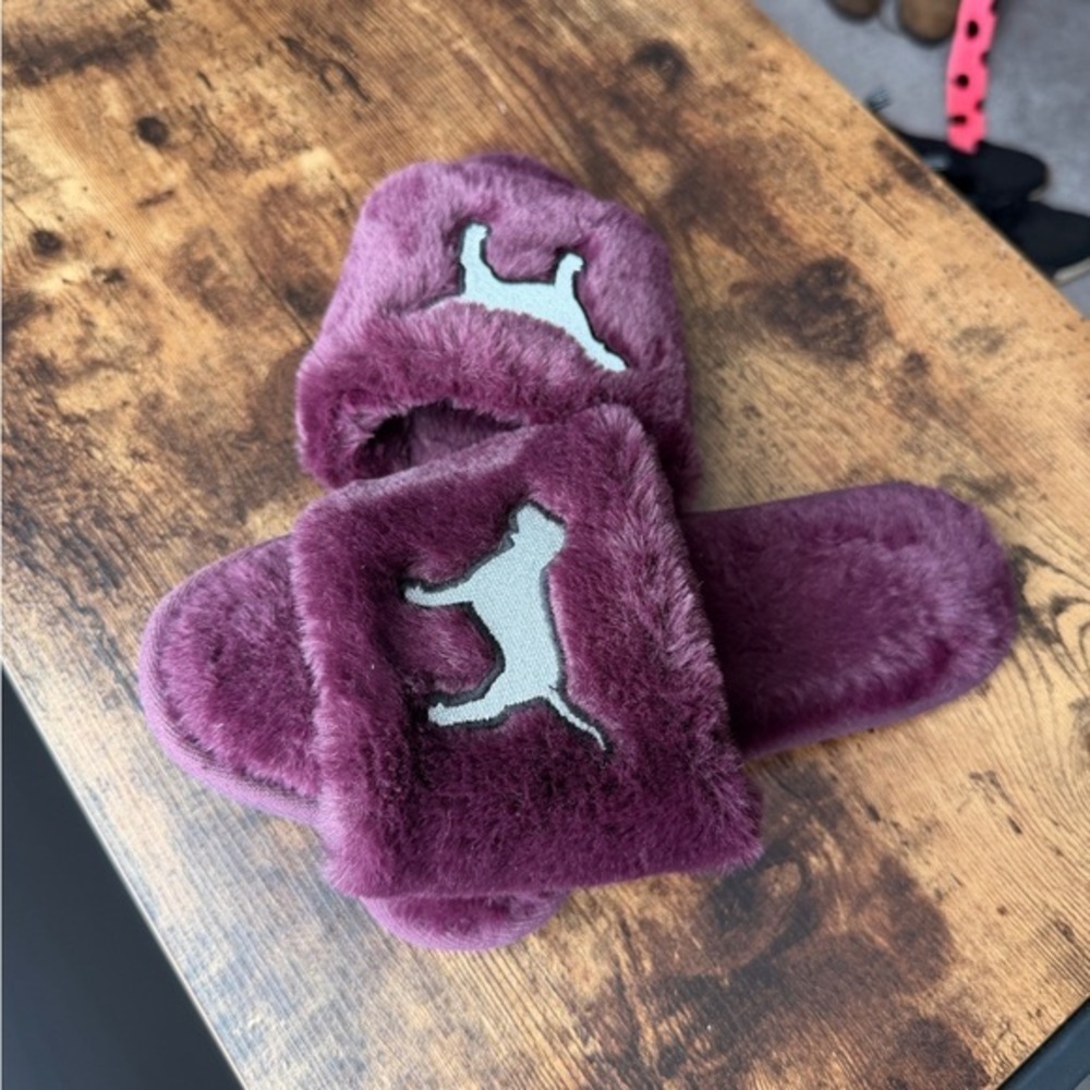 Victoria Secret PINK Fuzzy Slippers